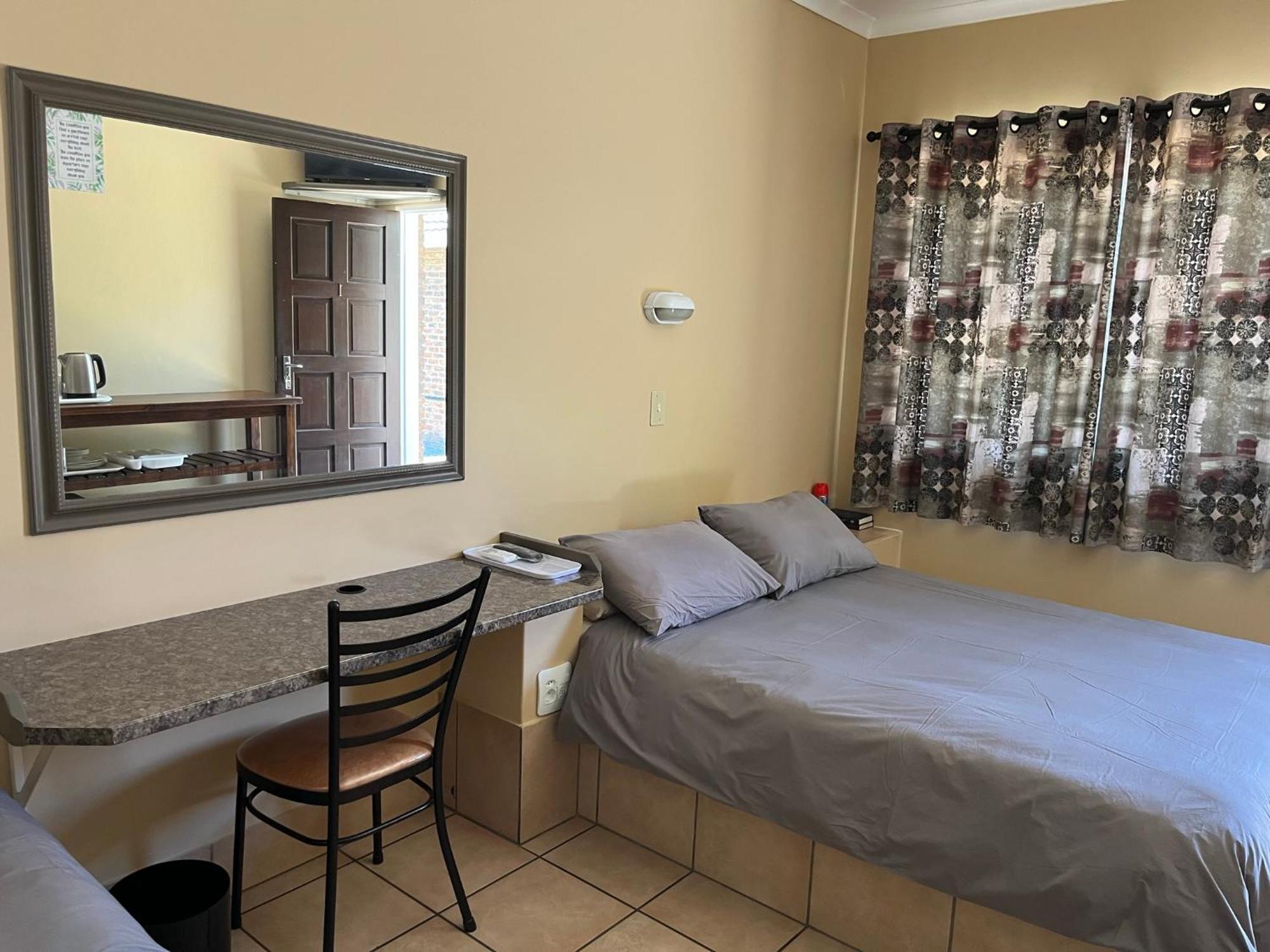 Sunset Chalets Colesberg Exterior photo