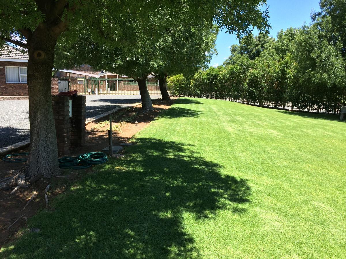 Sunset Chalets Colesberg Exterior photo